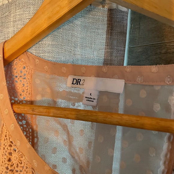 Cute Old pink sheer blouse, size large - Picture 3 of 4